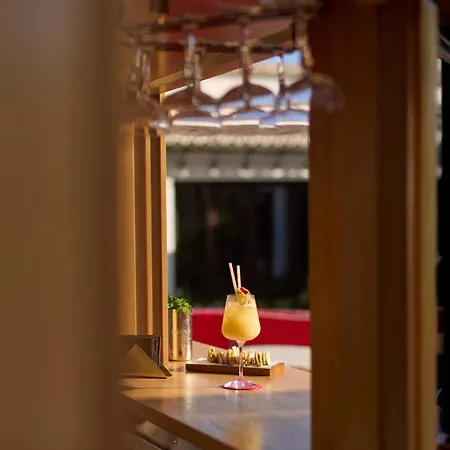 Don Carlos Hotel