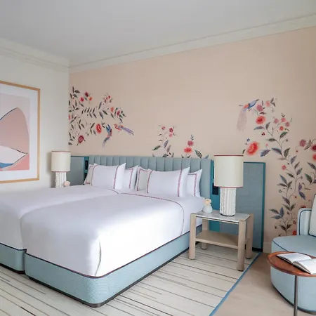 Don Carlos Hotel